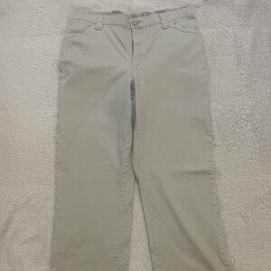 Lee Comfort stretch waist size 12 Medium - gently used